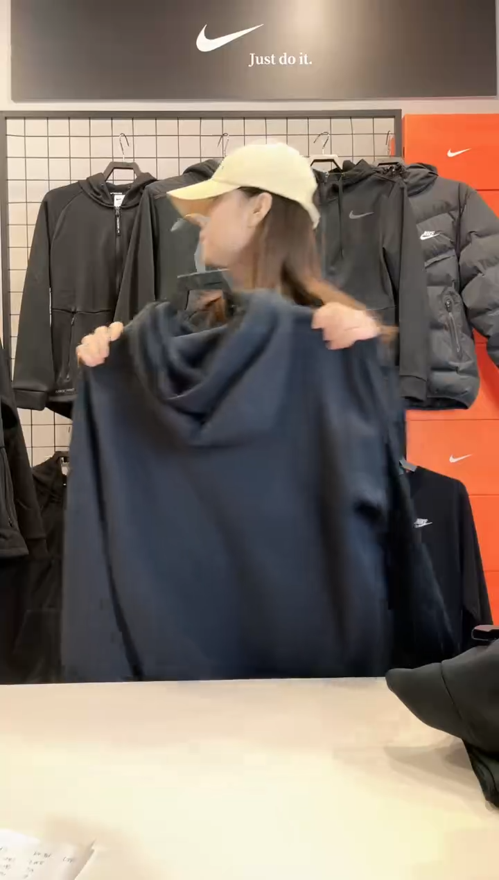 3105 黑色卫衣 XXL码170斤-190斤 不退换