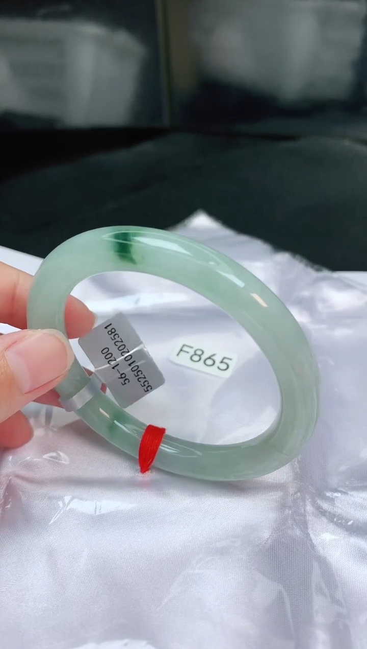 【闪购商品】翡翠手镯未镶嵌缅甸天然A货翡翠手镯