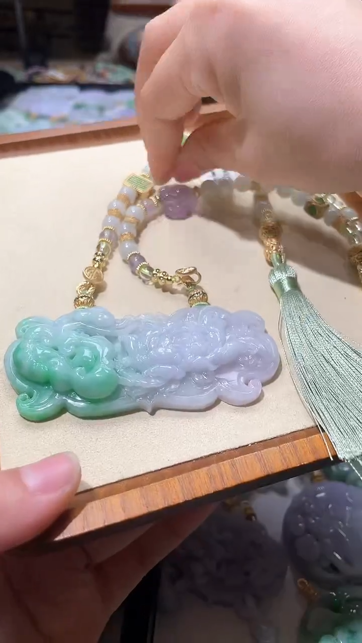 【闪购商品】翡翠颈饰未镶嵌吊坠