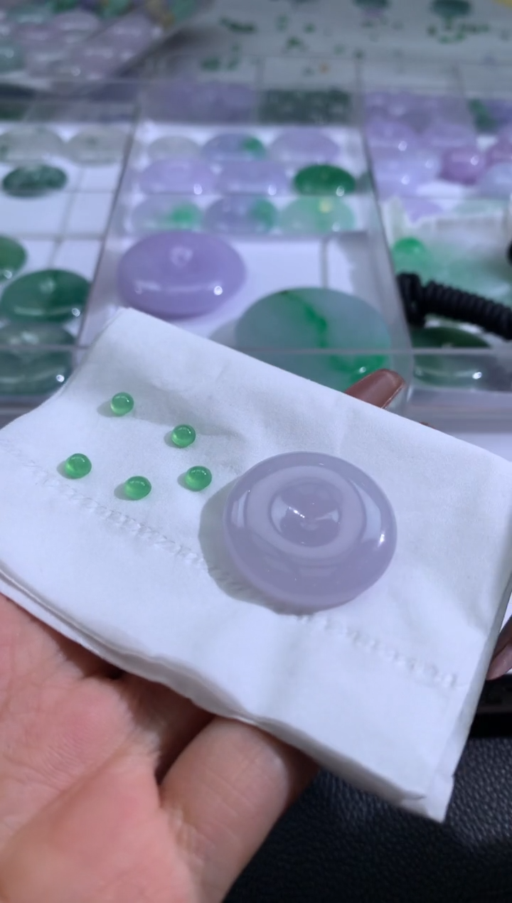 【闪购商品】定制翡翠未镶嵌翡翠