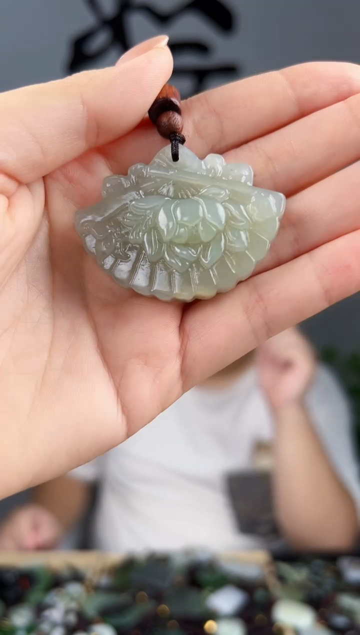 和田玉未镶嵌颈饰拍一发一，多样性发货