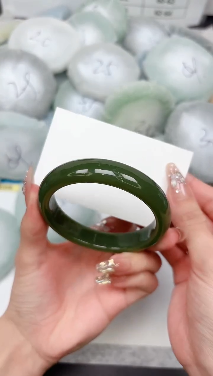 石英质玉手镯未镶嵌14-58.8