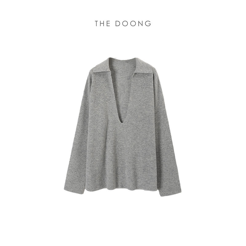 Ala【纸片人穿搭】 绵羊毛深V领坑条针织上衣