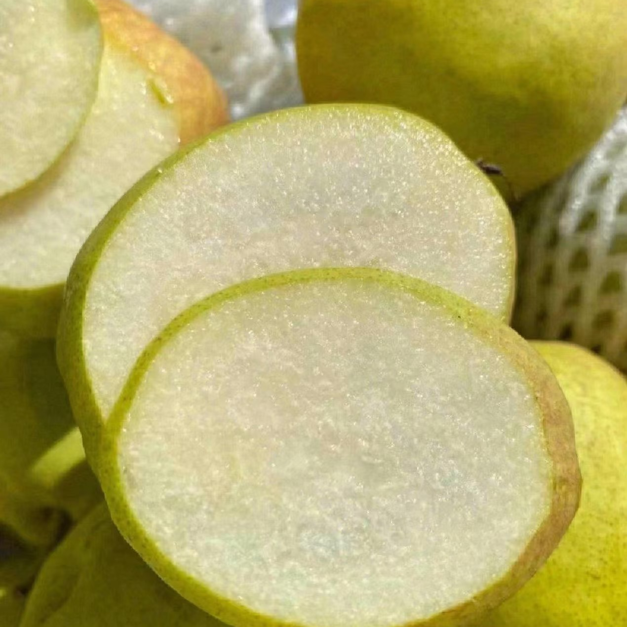 【今日福利】新疆库尔勒香梨皮薄汁水多核小无渣爆汁果肉细腻正宗新疆核心产5斤左右新鲜水果新疆维吾尔自治区