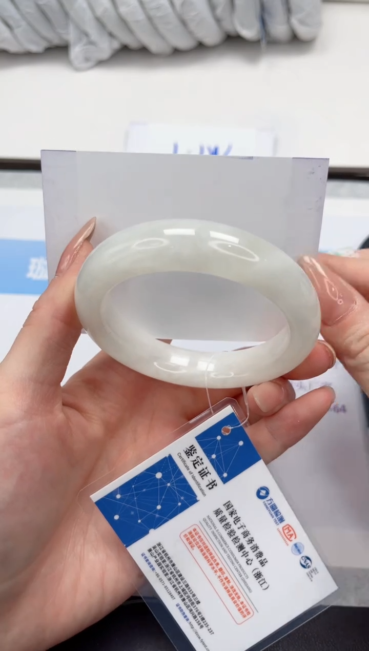 未镶嵌手镯和田玉V122-56.3