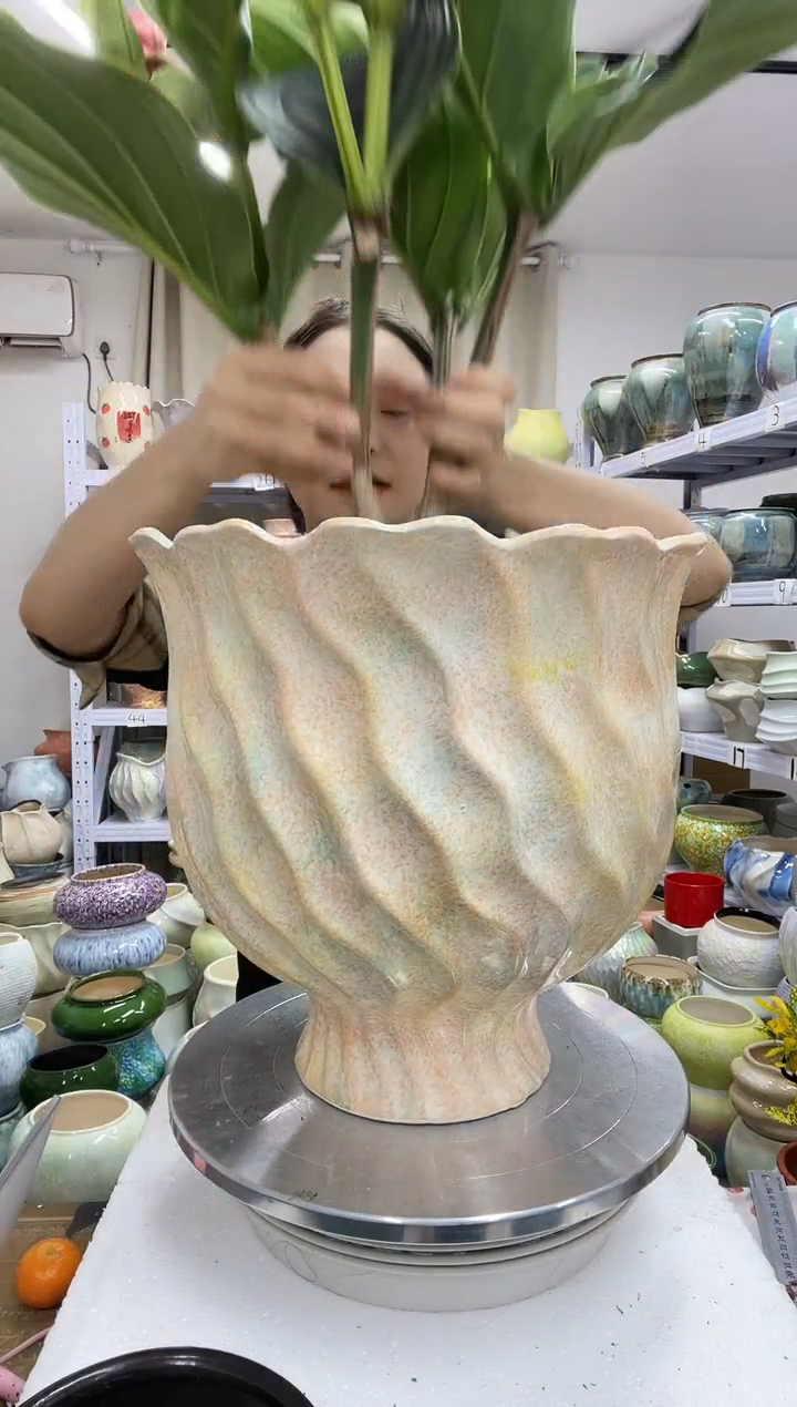 【1.2】花盆链接高：30 口：30