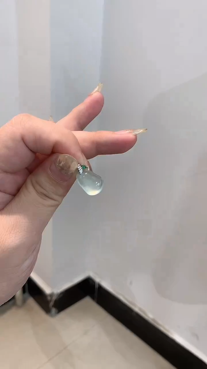 未镶嵌蛇纹石玉颈饰吊坠不带链子