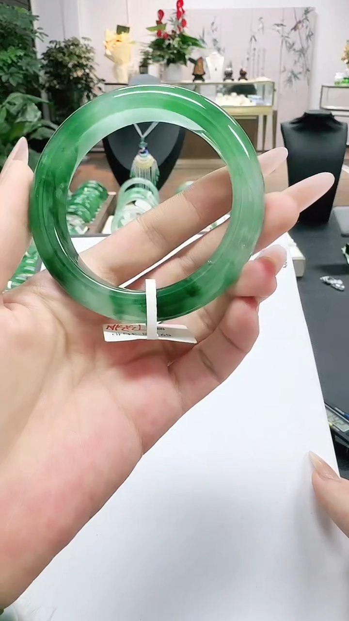 未镶嵌1石英质玉（非洲翠）/6592-58