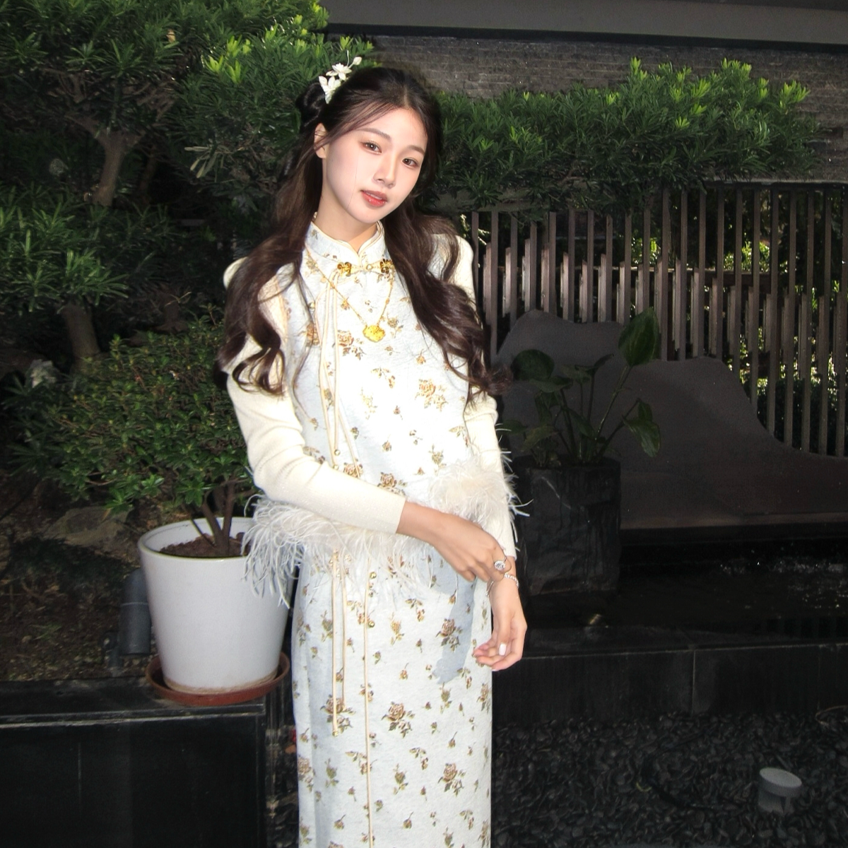 商场王楚然同款新年新中式小A型马夹宫廷复古绣花马甲女