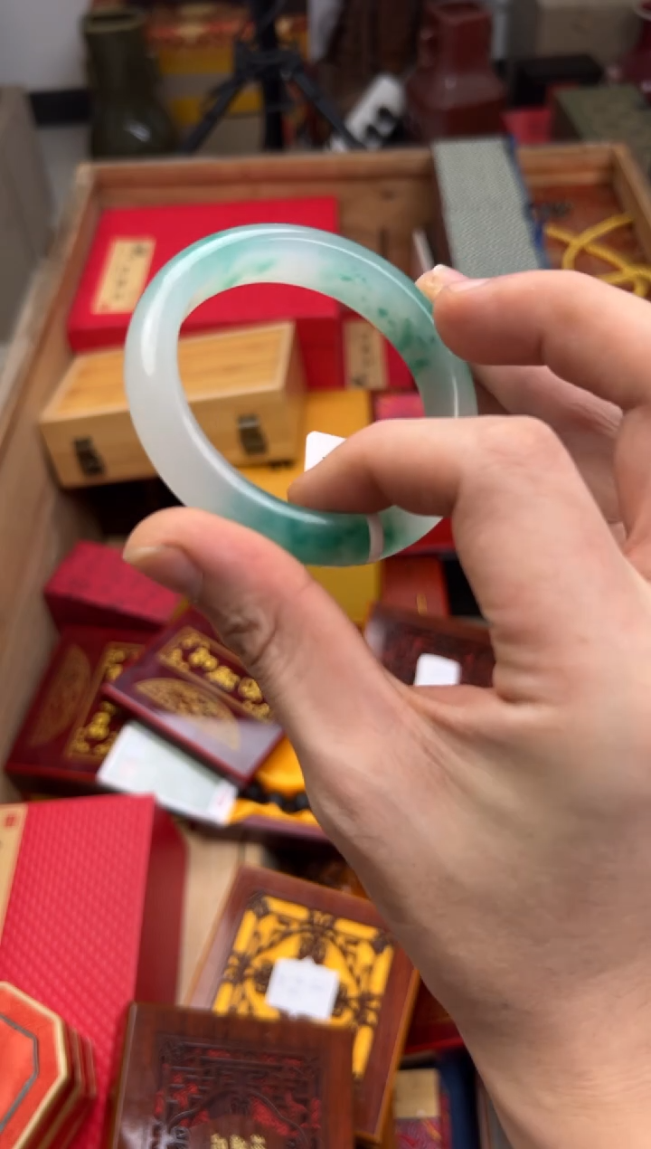 【闪购商品】翡翠手镯未镶嵌————————————