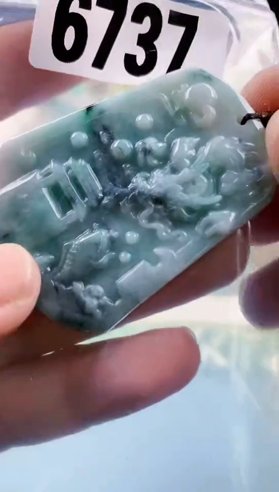 【闪购商品】翡翠挂件未镶嵌天然翡翠吊坠挂件