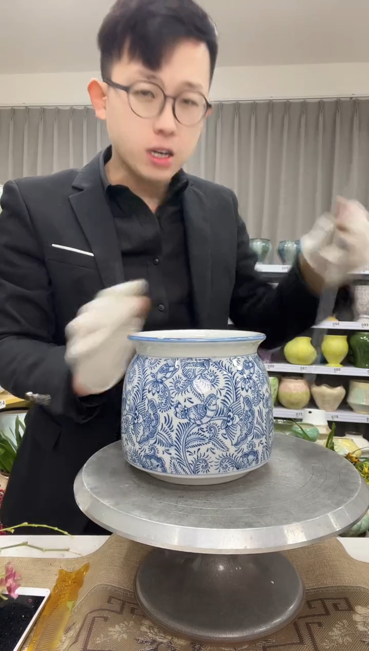 【1.3】花盆尺寸 高：14  口：12