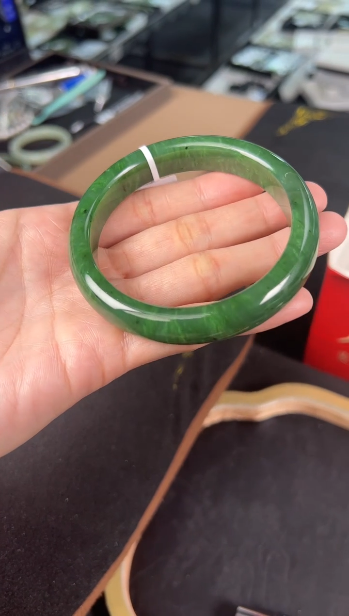 未镶嵌手镯和田玉多样性发1小欠 63