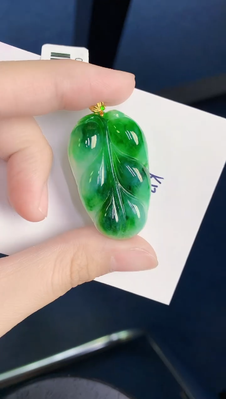 颈饰18K金镶嵌翡翠天然翡翠缅甸A货