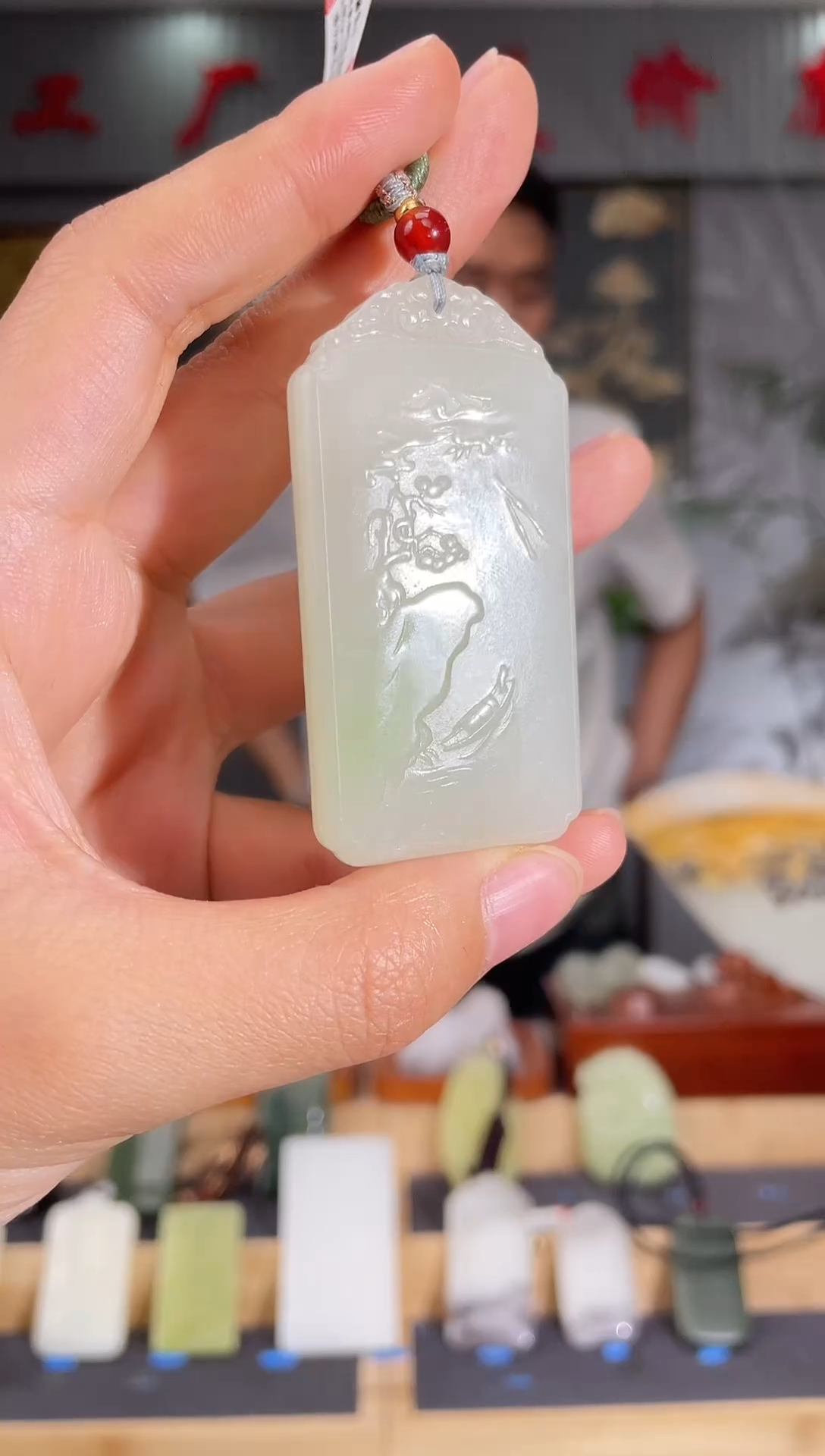 和田玉未镶嵌颈饰1