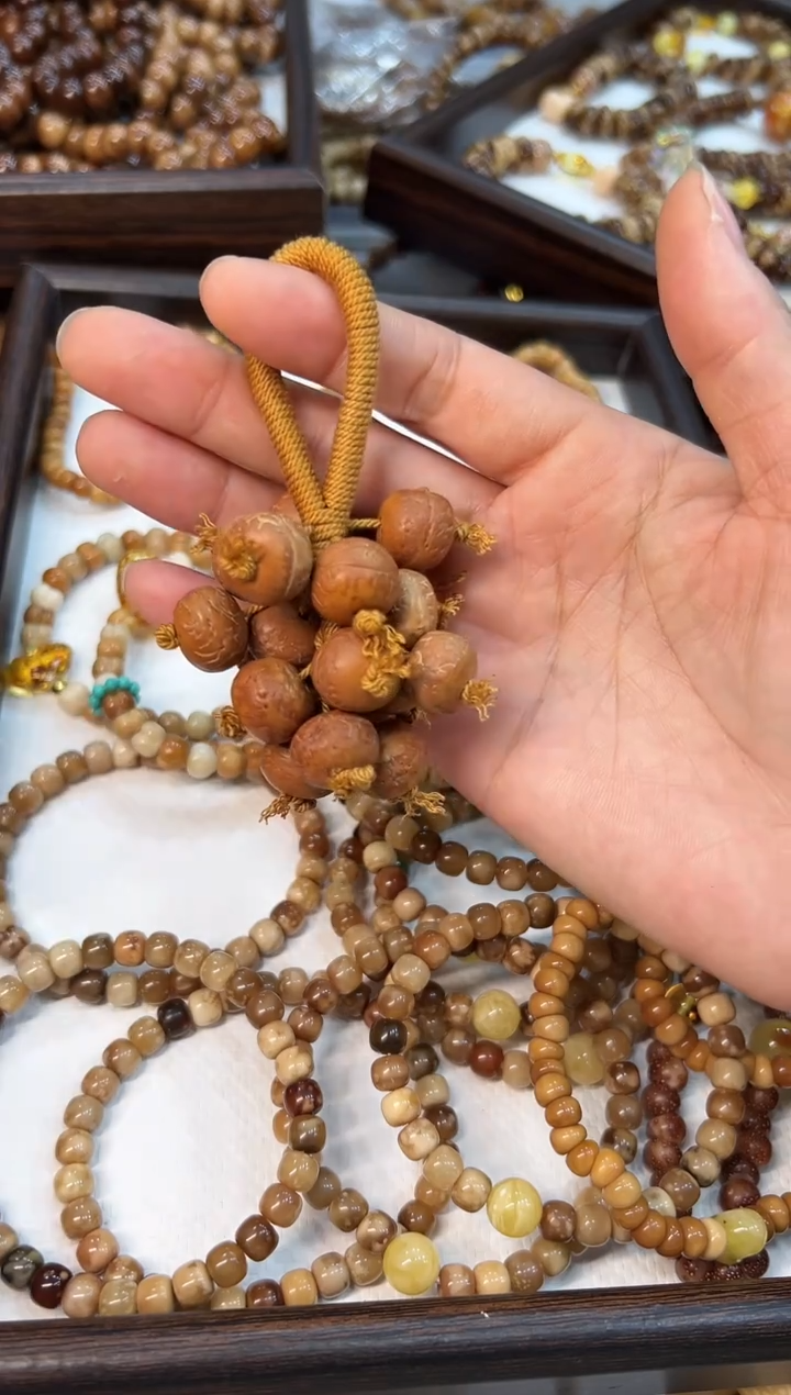 手串凤眼菩提卡14mm左右 随行 设计款 葡萄串
