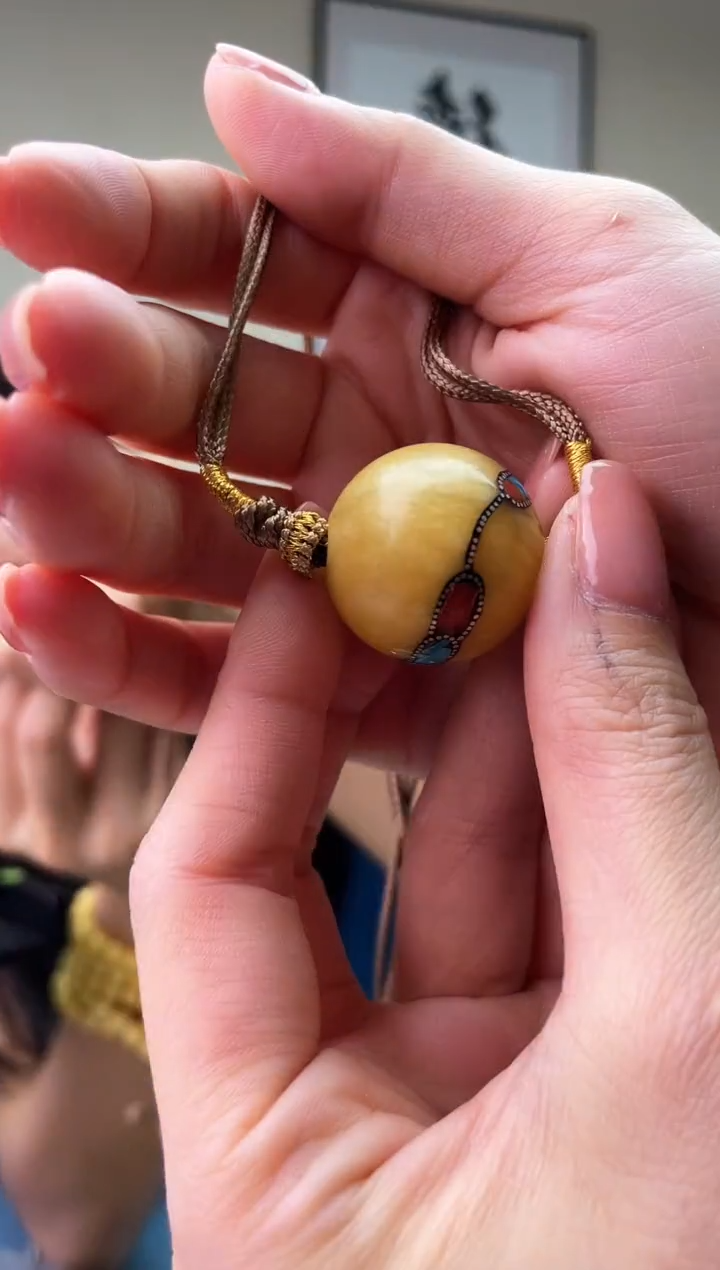 蜜蜡未镶嵌珠宝奇石T0假一罚十多样性发其一