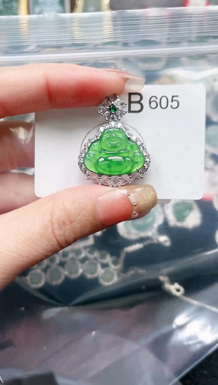 【闪购商品】翡翠颈饰未镶嵌605赠皮绳