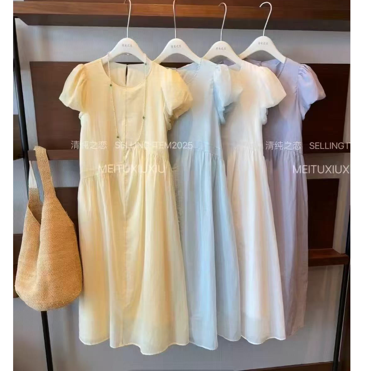 格子推荐~韩系泡泡袖绑带设计感连衣裙659