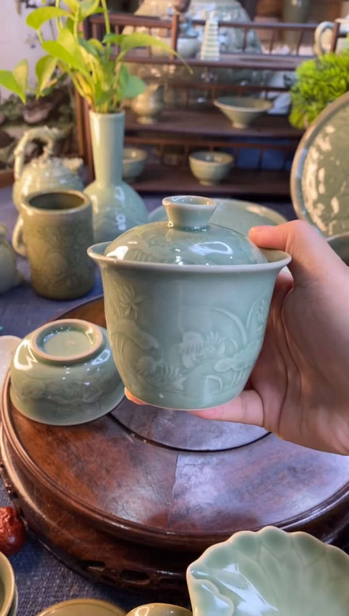 TS028若见秘色鸳鸯盖碗1只微瑕