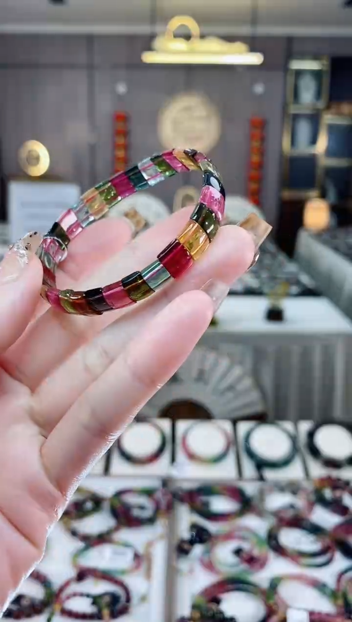 【闪购商品】碧玺手牌未镶嵌碧玺一物一证dan