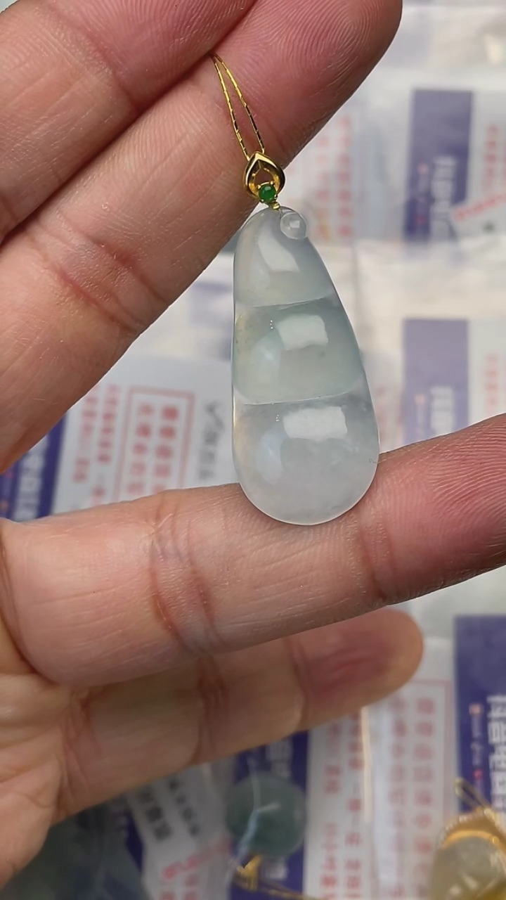 【闪购商品】翡翠颈饰18K金镶嵌天然缅甸翡翠A货(不含链)