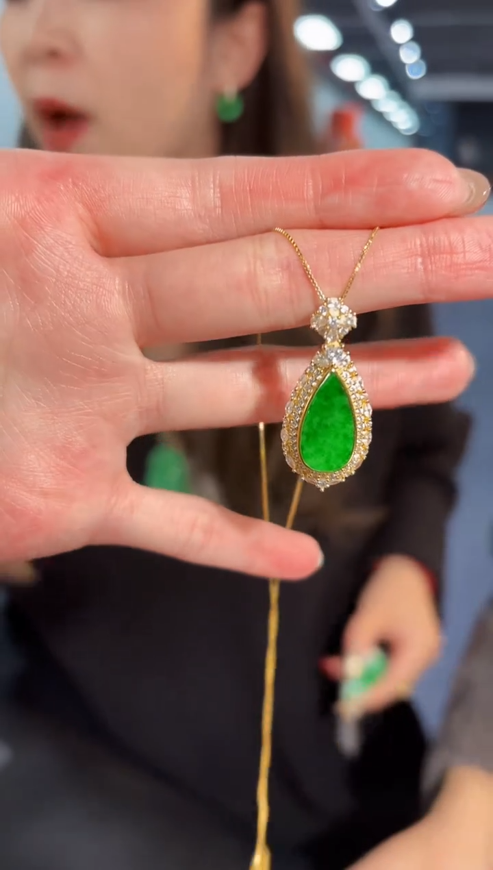 【闪购商品】翡翠吊坠(不含链)未镶嵌缅料A货/支持复检/一件