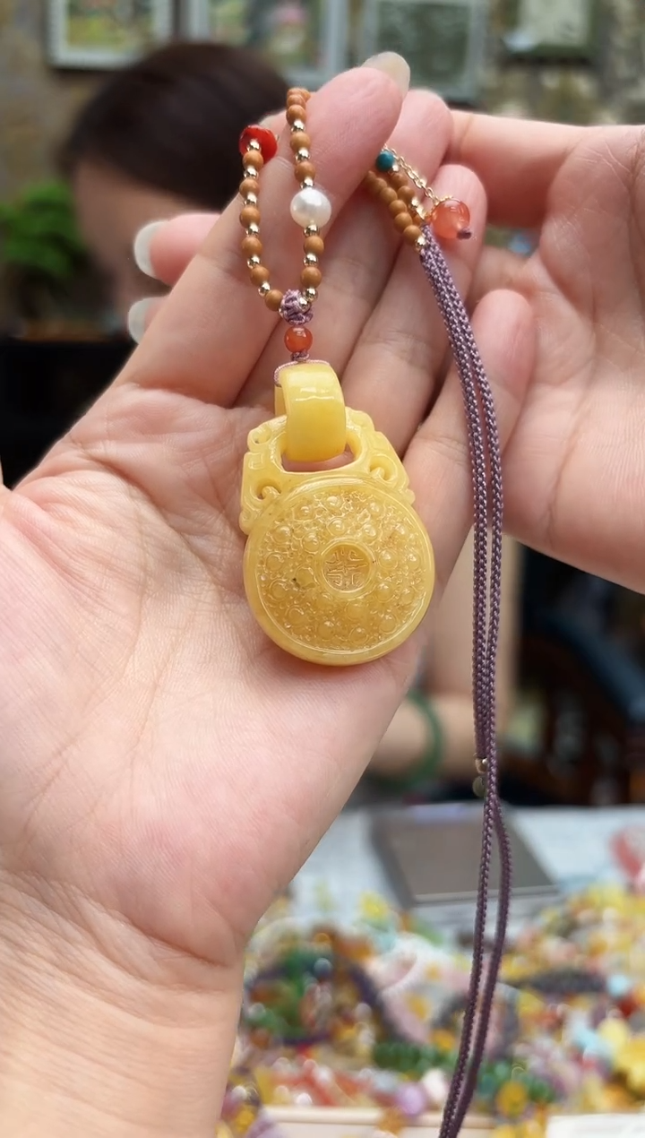 琥珀颈饰未镶嵌【 多样性发一 】