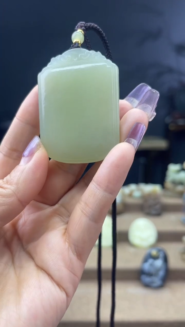 颈饰未镶嵌和田玉1