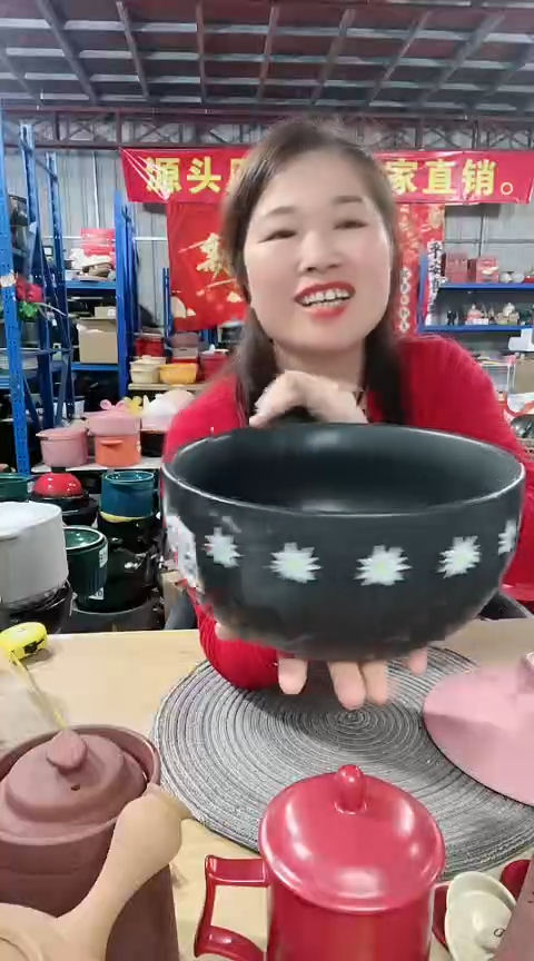 【闪购商品】C766瑕疵黑色手把锅不带盖