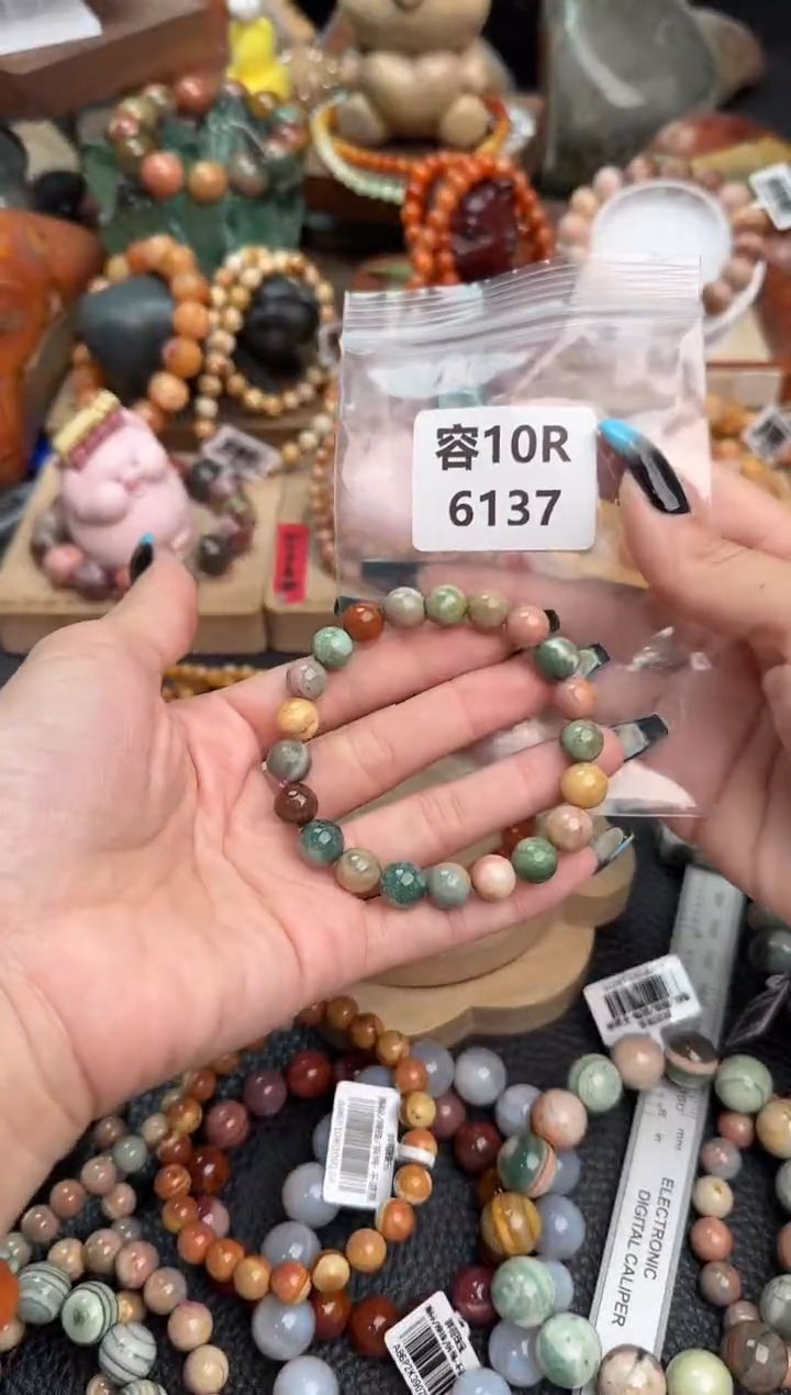 【闪购商品】石英质玉手链未镶嵌10R6137