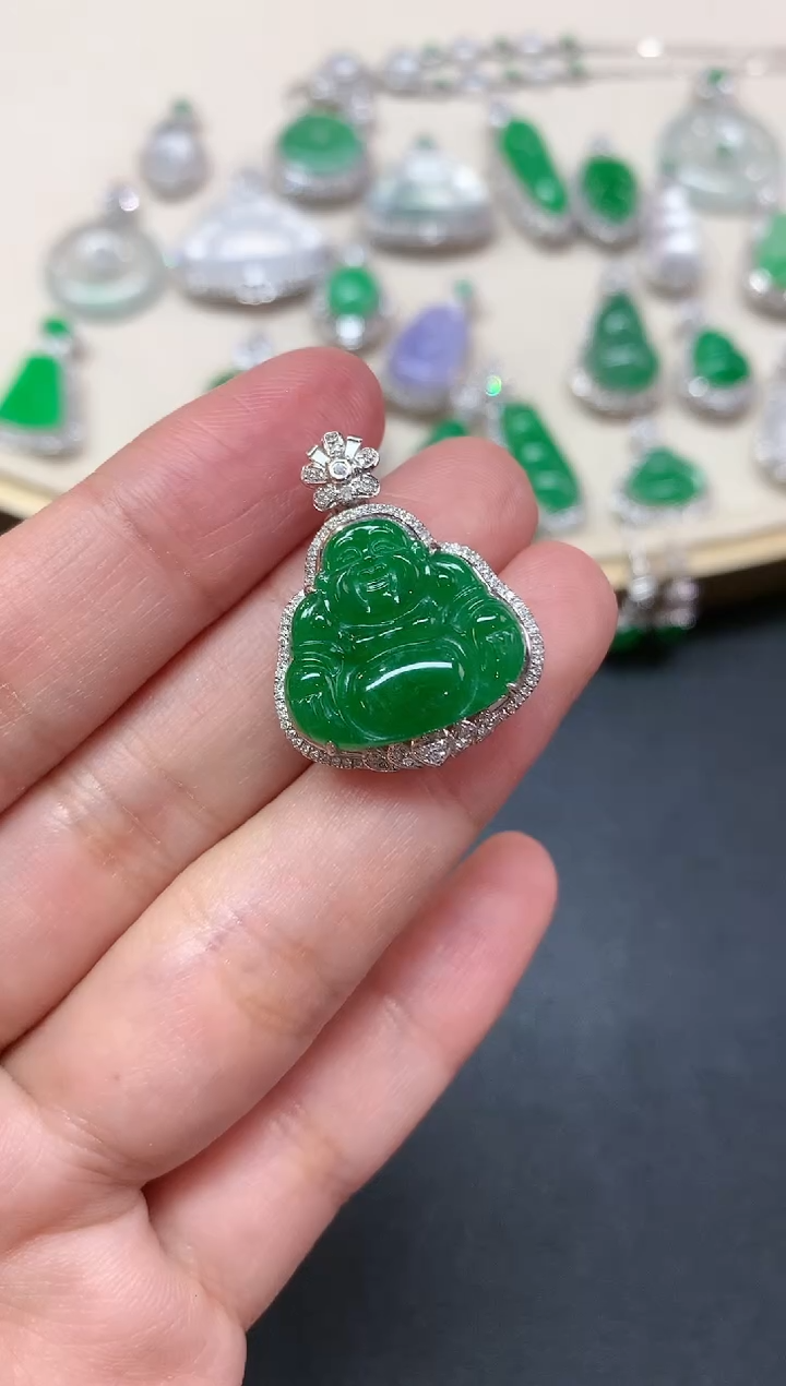 【闪购商品】翡翠吊坠(不含链)18K金镶嵌Q112S|9800