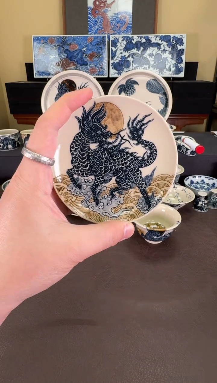 【闪购商品】二号釉麒麟望月纹盖置