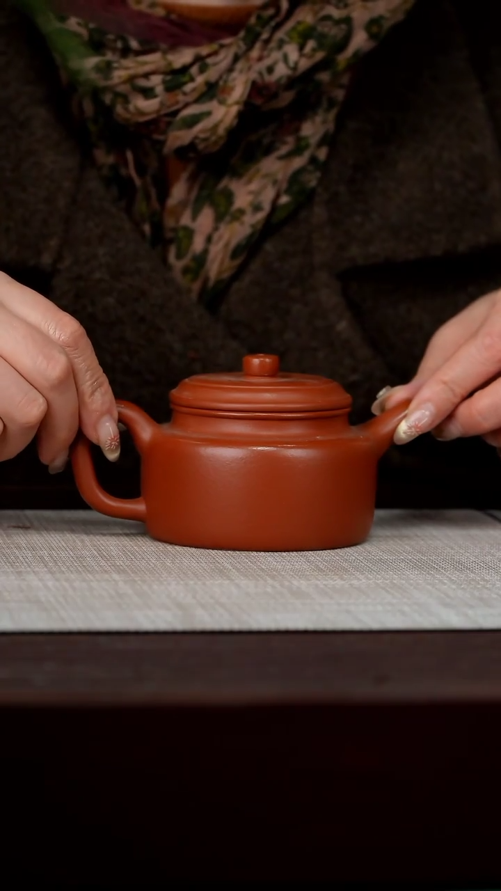 【闪购商品】宜兴原矿紫砂壶茶壶180C