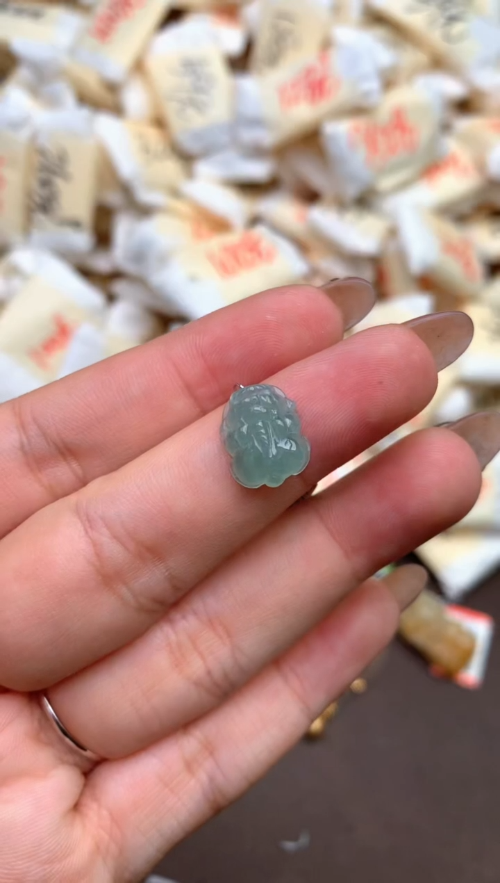 【闪购商品】翡翠挂件未镶嵌—