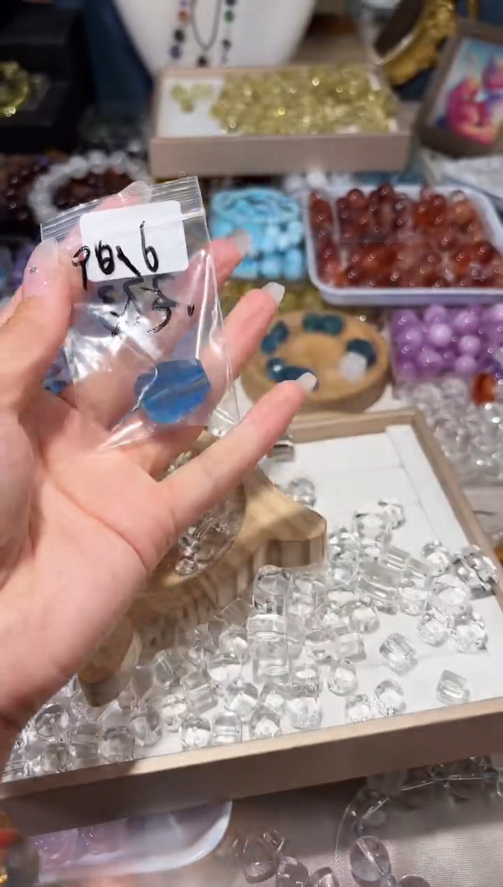 水晶手串未镶嵌用****9A19魔鬼蓝随行拍3