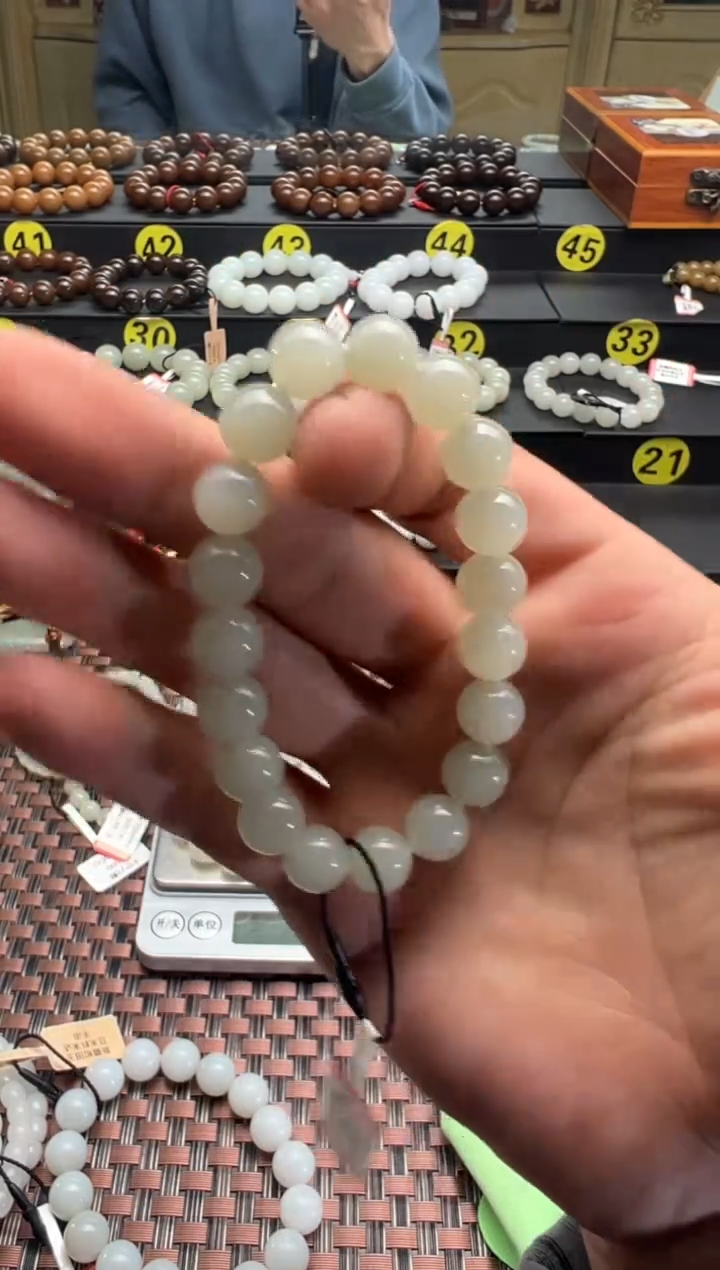 【闪购商品】和田玉手串未镶嵌且末料青白玉卡10手串