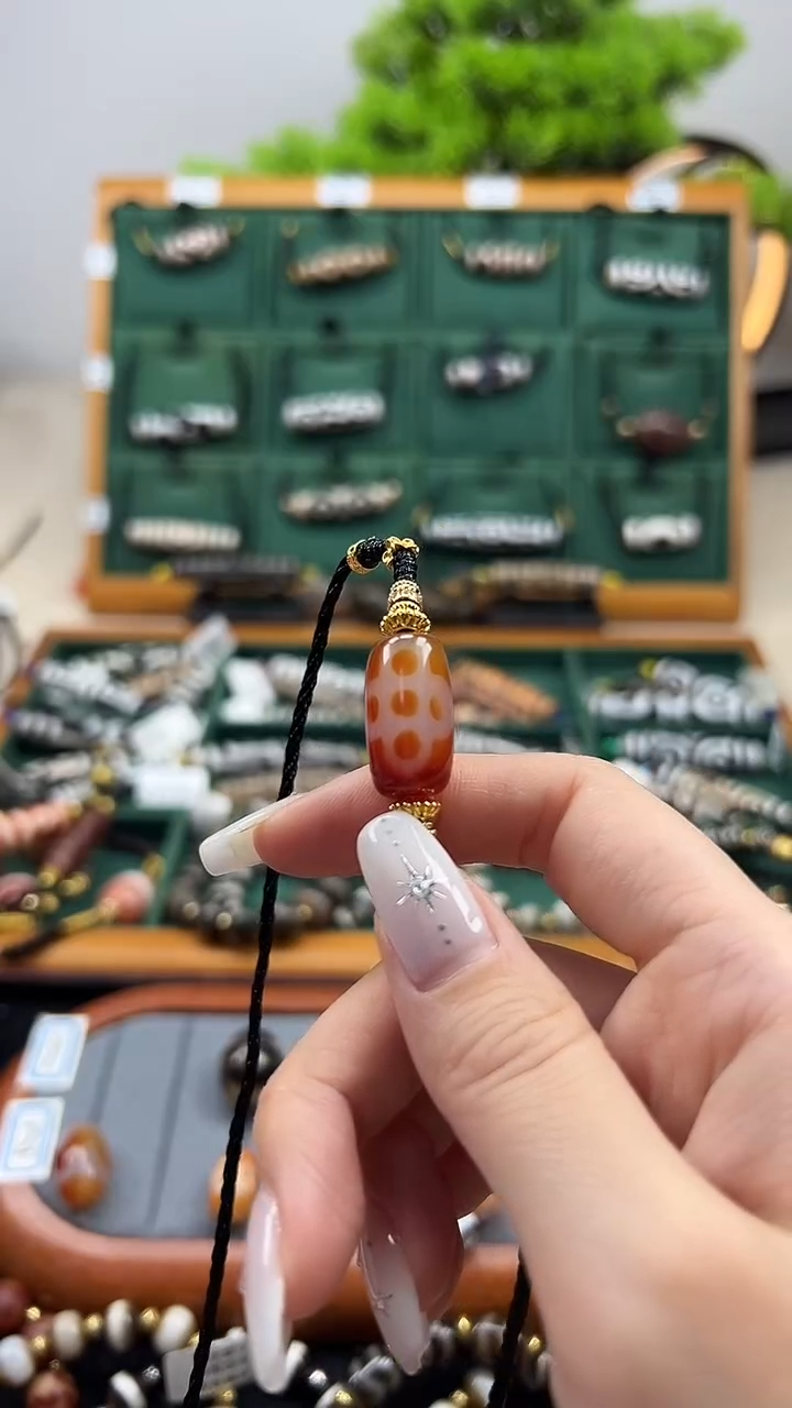 玛瑙/玉髓（覆膜）颈饰合金50（微瑕随机发货）