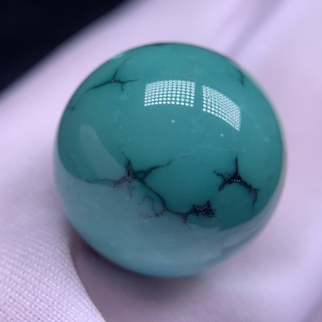 纯天然玉化高瓷绿水草纹绿松石圆珠，直径17，重7.3克，无油水高色