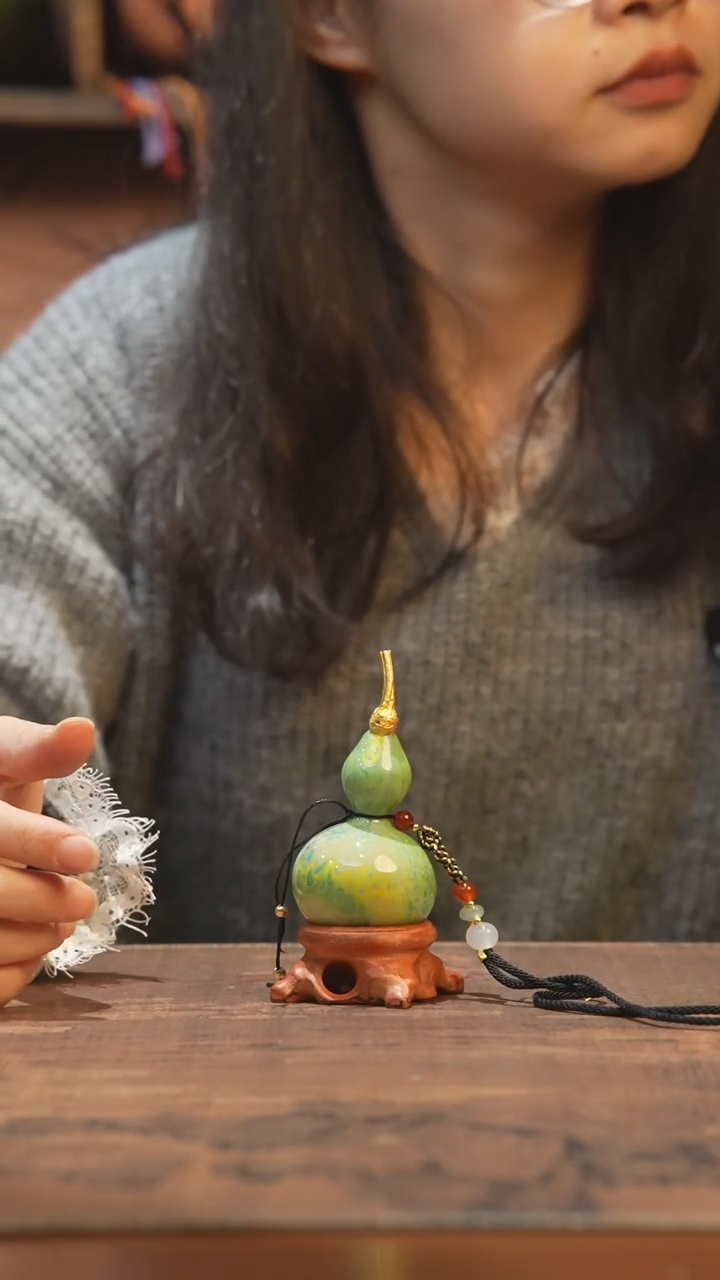 【闪购商品】90号-大漆飘漆小葫芦脖挂