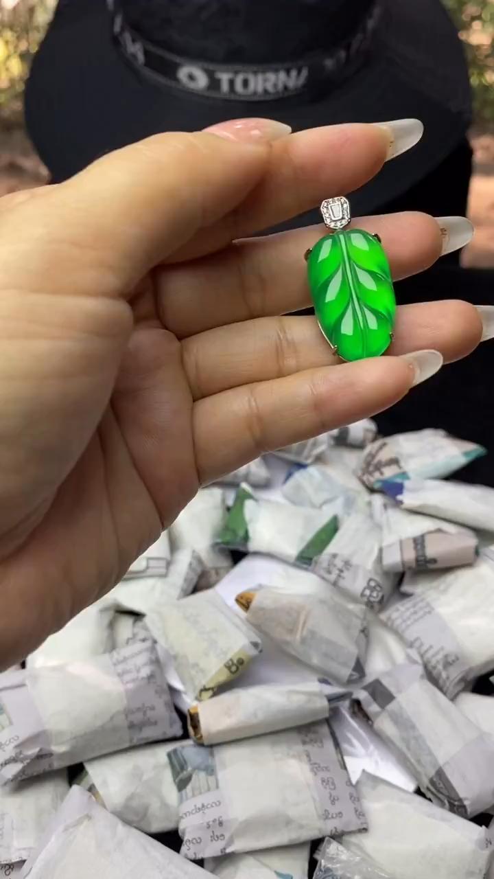 满色吊坠    所见即所得