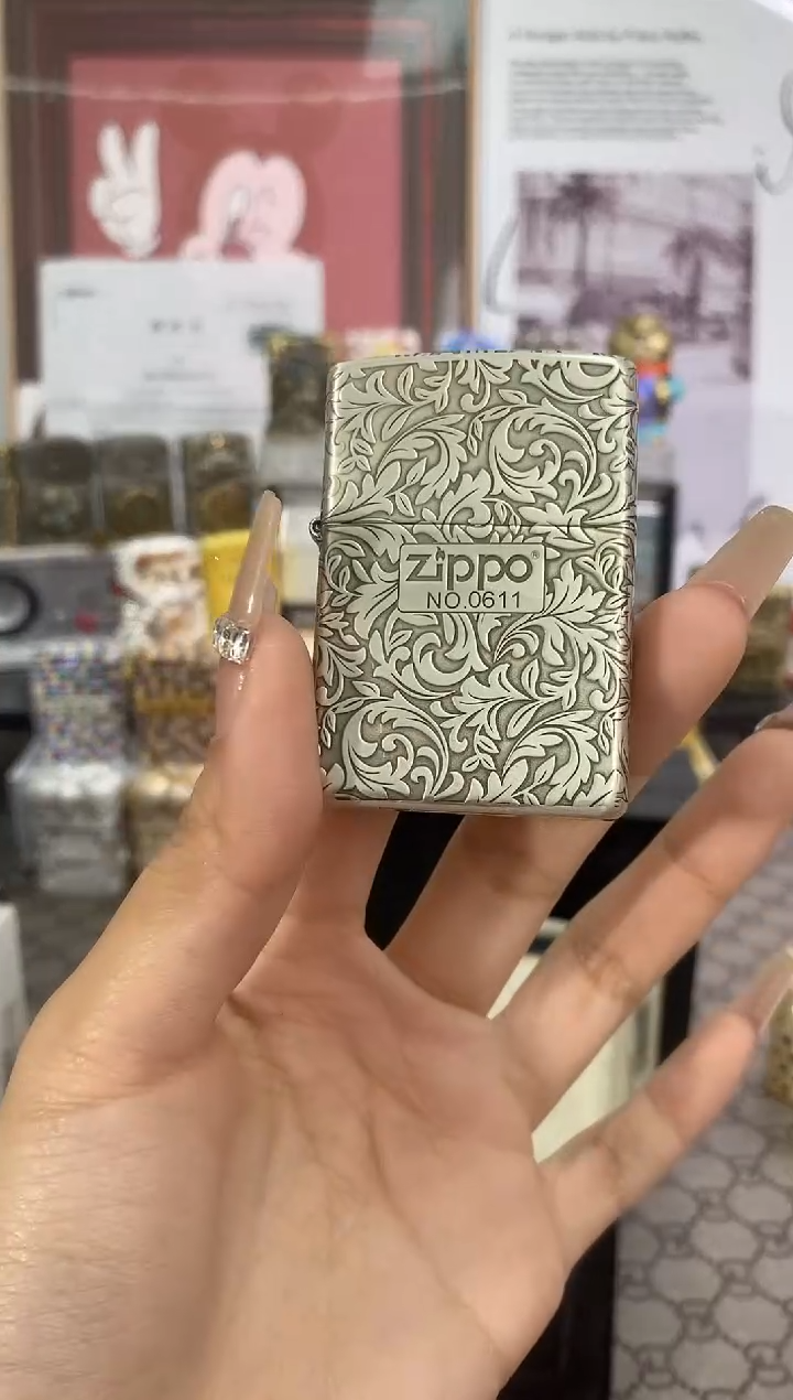 镜面纯银五面常规唐草ZIPPO