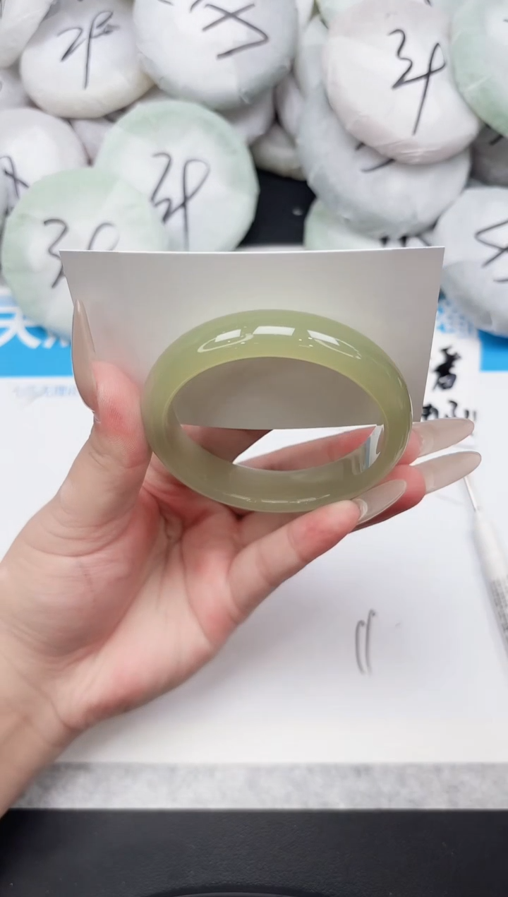 东凌女款手镯205-558.8