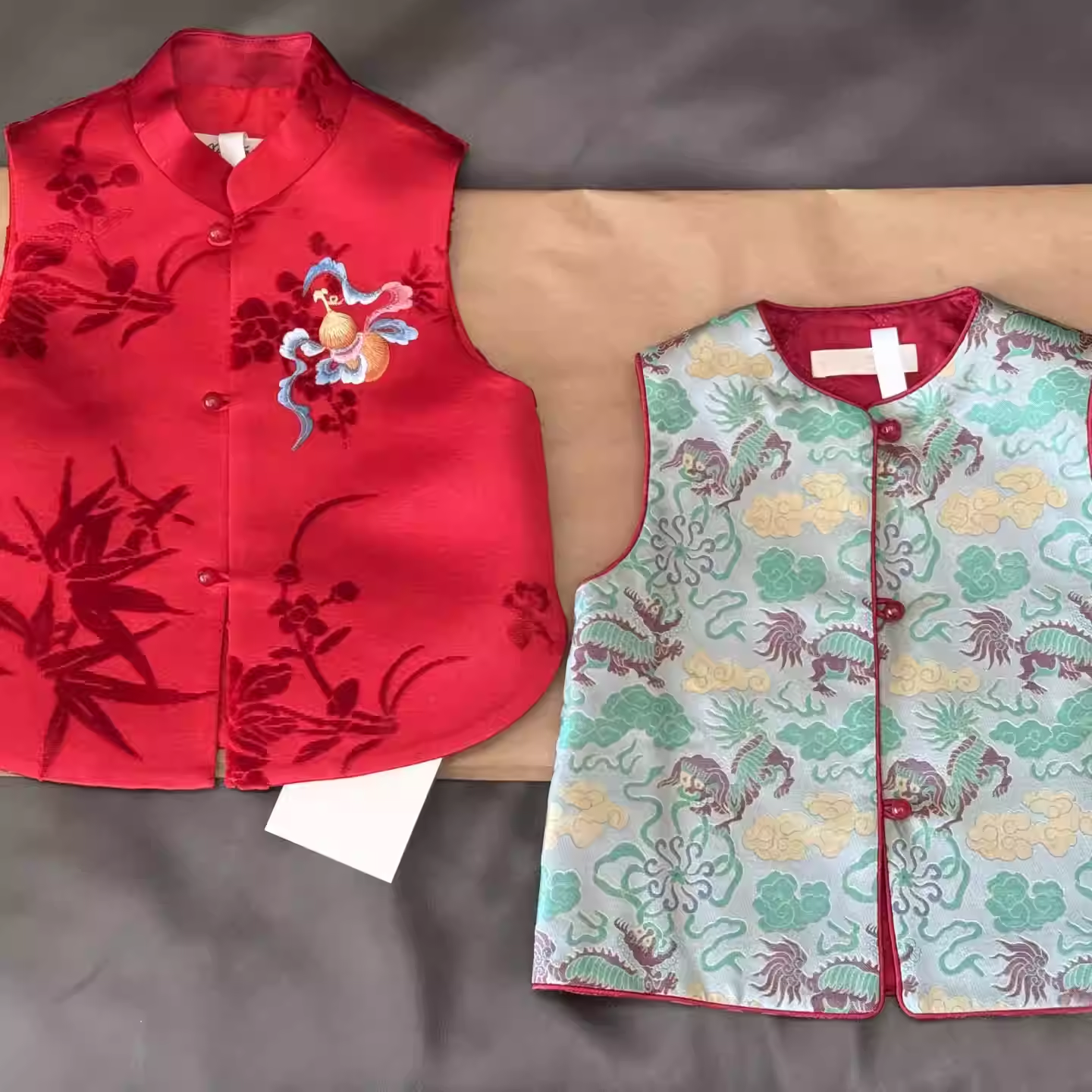 汉服男童唐装马甲新年款夹棉国风新中式儿童锦鲤提花背心周岁礼服