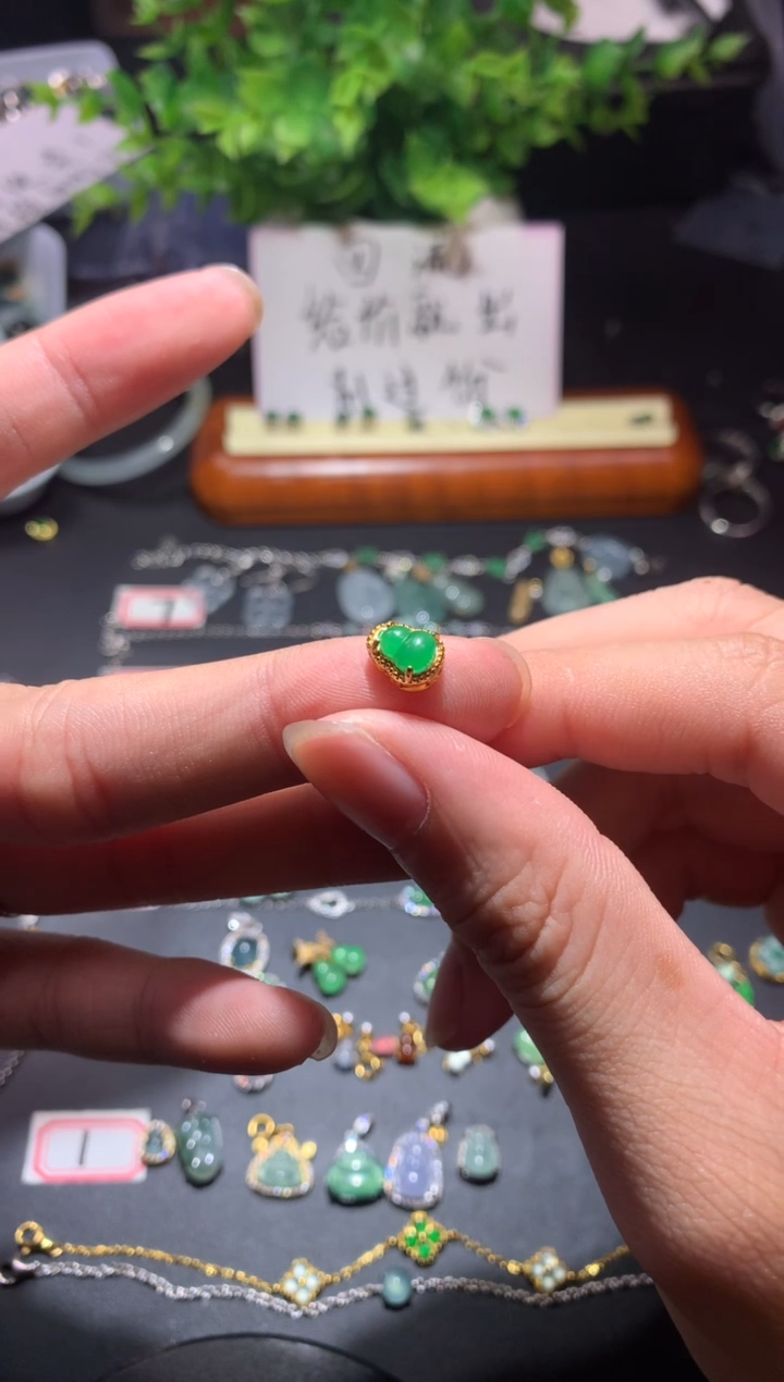 颈饰银S925镶嵌翡翠兮1