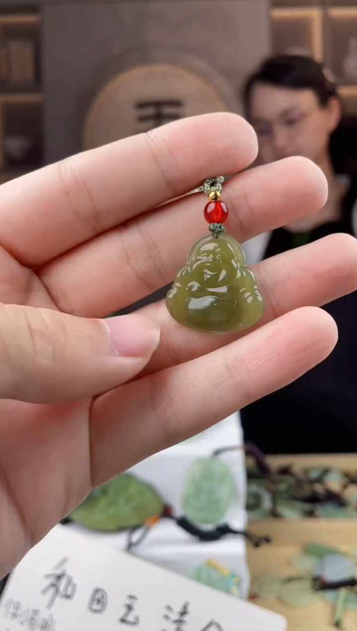 颈饰未镶嵌和田玉拍一发一，多样性发货