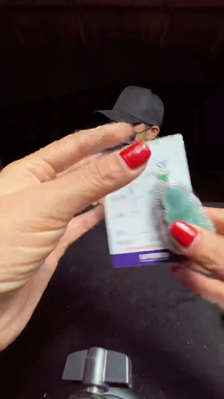 【闪购商品】翡翠吊坠(赠链)未镶嵌1001469552多样性发货