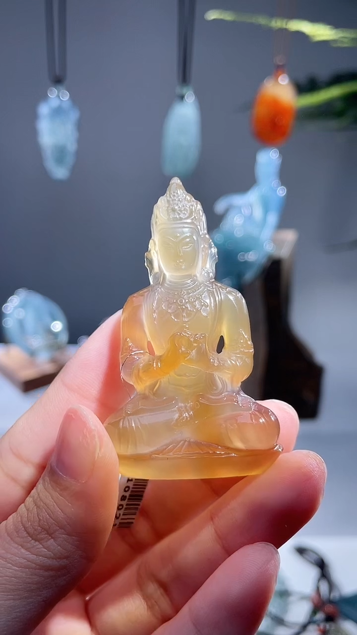 未镶嵌颈饰玛瑙/玉髓观音