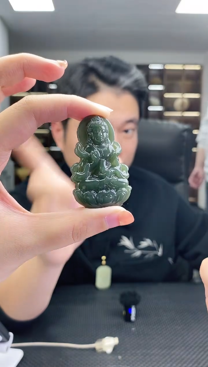 颈饰未镶嵌和田玉飘带观音-带链子