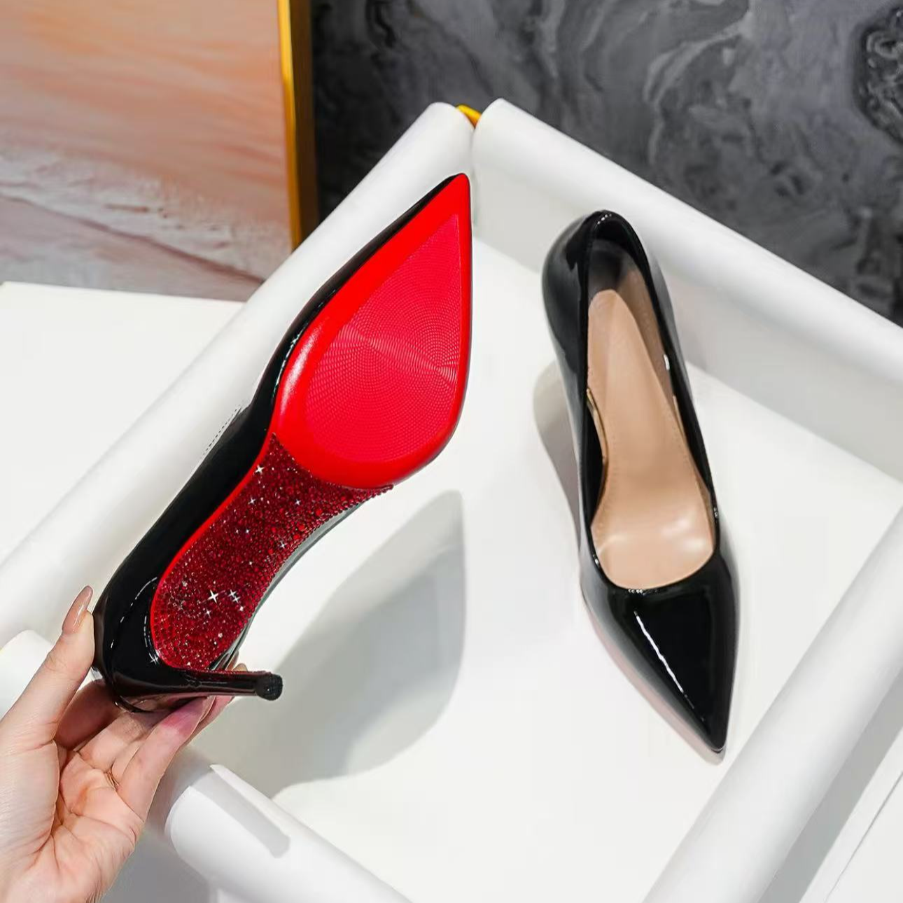 通勤高跟鞋尖头细跟高跟鞋春季胶粘韩版工作鞋网红